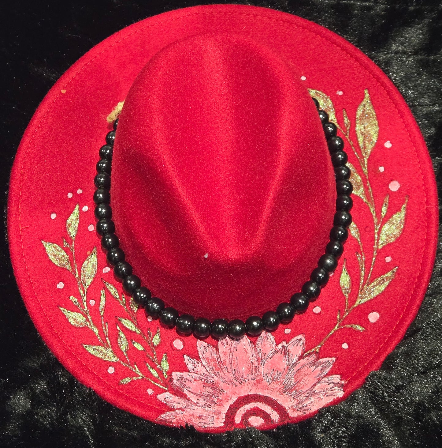 Engraved Sunflower and leaves red